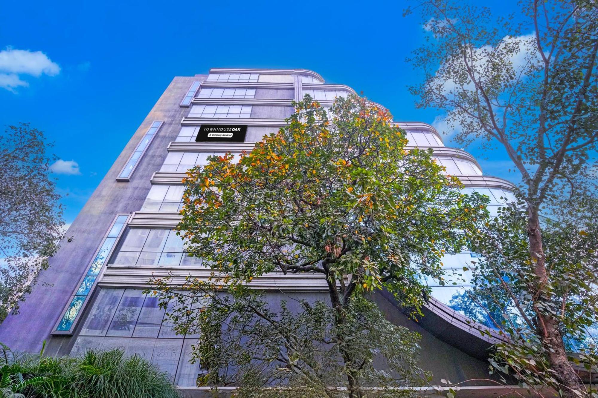 Super Townhouse Oak Times Square Le Western Mumbai  Buitenkant foto